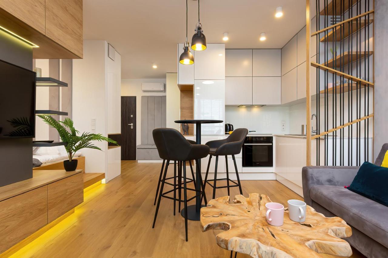 Butas Center Grzybowska By Renters Prestige Warsaw