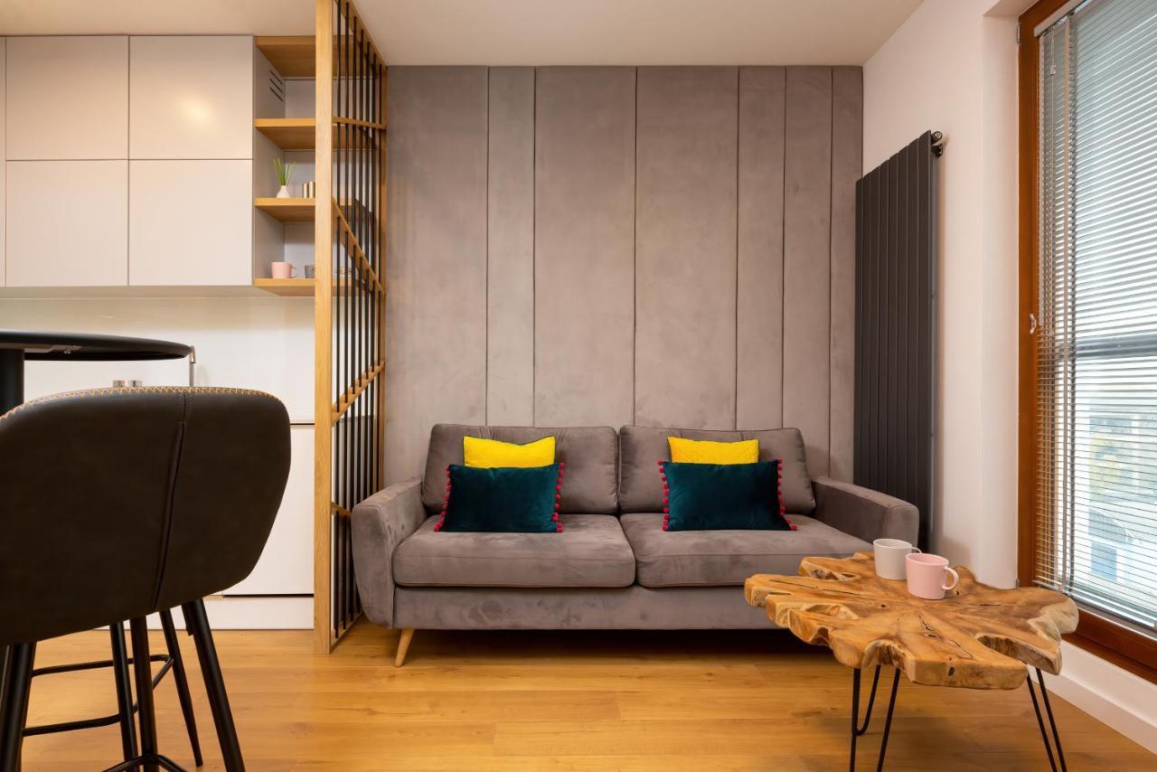 Butas Center Grzybowska By Renters Prestige