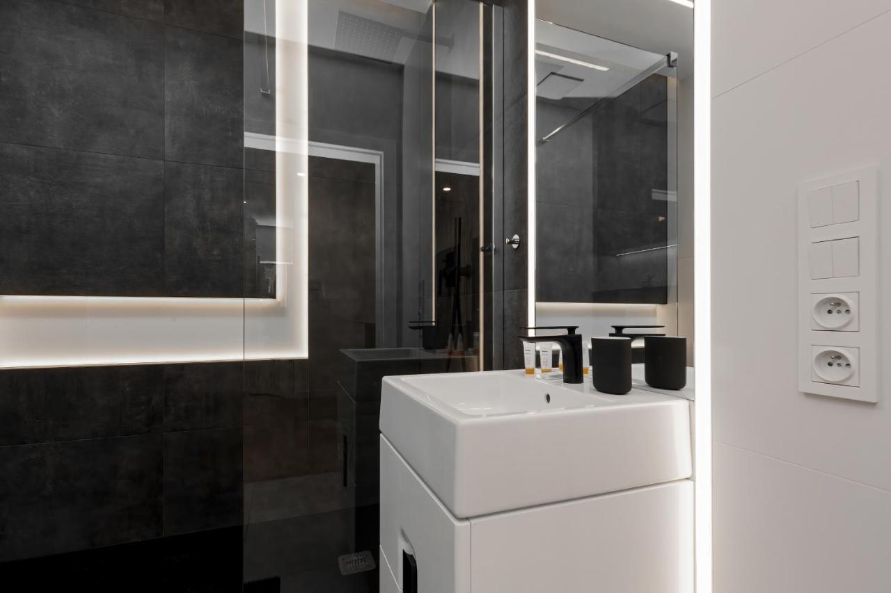 Butas Center Grzybowska By Renters Prestige